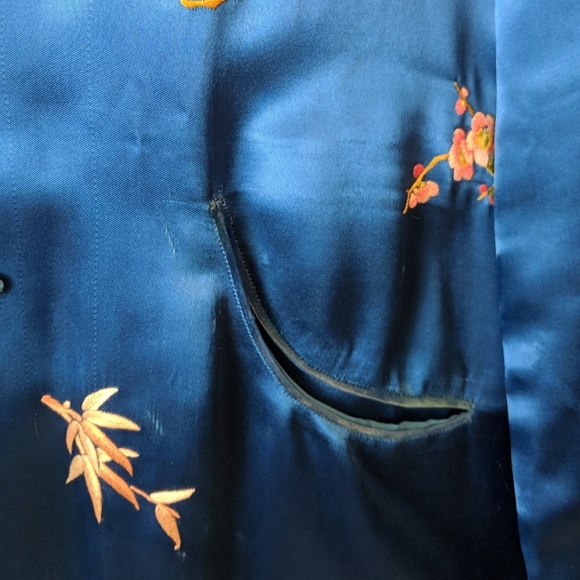 VINTAGE Asian Style Robe - Picture 2 of 7